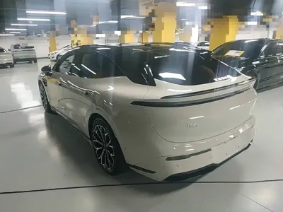 Zeekr 极氪007GT 2025, 15900 км, за 25012.82 USD
