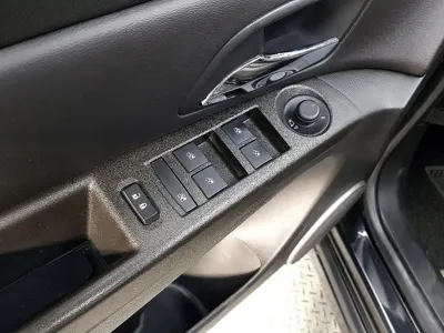 ChevroletGMDaewoo Cruze 2015, 133022 км, за 1634.5 USD - фото 10