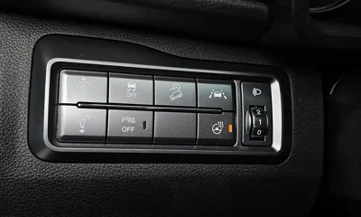 KG_Mobility_Ssangyong TIBOLI 2022, 43849 км, за 10343.49 USD - фото 15