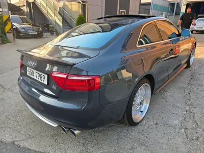 Audi S5 2009, 180000 км, за 7735.81 USD