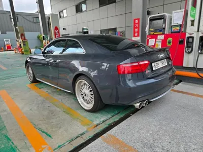 Audi S5 2009, 180000 км, за 7735.81 USD