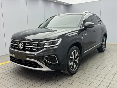 Volkswagen Tayron · 2023 год