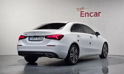 Mercedes-Benz A-Class 2022, 9380 км, за 18211.91 USD