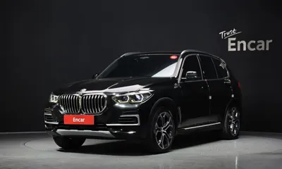 BMW X5 · 2022 год