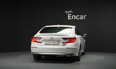 Honda Accord 2019, 53082 км, за 15547.76 USD