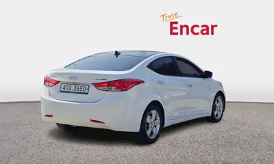 Hyundai Avante 2012, 165251 км, за 2560.06 USD