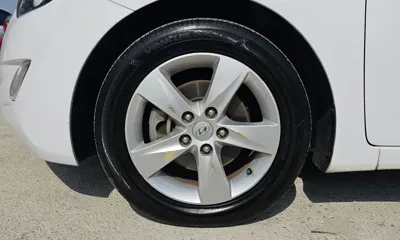 Hyundai Avante 2012, 165251 км, за 2560.06 USD