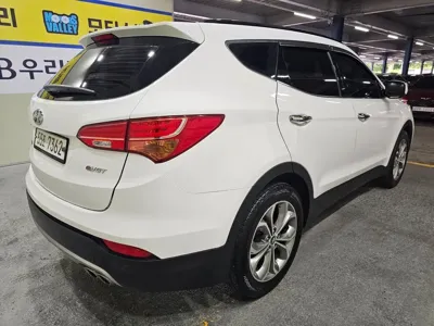 Hyundai Santafe 2013, 110000 км, за 6892.48 USD