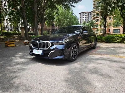 BMW 5 Series · 2025 год