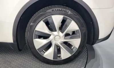 Tesla Model Y 2021, 100030 км, за 19364.58 USD - фото 21