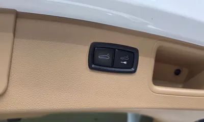 Porsche Macan 2015, 127656 км, за 16083.86 USD - фото 36