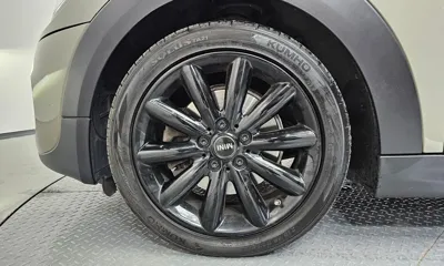 MINI Cooper 2019, 103155 км, за 8923.86 USD