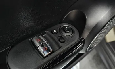 MINI Cooper 2019, 103155 км, за 8923.86 USD - фото 30
