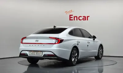 Hyundai Sonata 2021, 89605 км, за 9888.12 USD