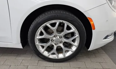 Chrysler 200 2015, 115448 км, за 2578 USD