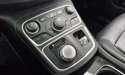 Chrysler 200 2015, 115448 км, за 2560.06 USD - фото 9