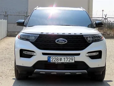 Ford Explorer · 2022 год