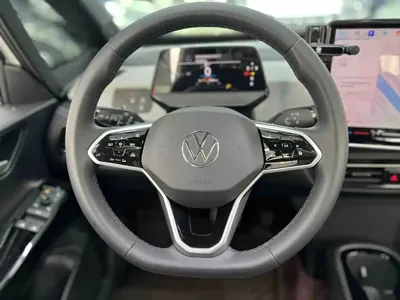 Volkswagen ID.3 2025, 6000 км, за 14243.4 USD - фото 10