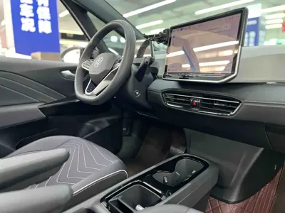 Volkswagen ID.3 2025, 6000 км, за 14243.4 USD - фото 11