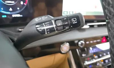 Kia Canival 2023, 64739 км, за 18214.95 USD - фото 28