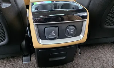 Kia Canival 2023, 64739 км, за 18214.95 USD - фото 32