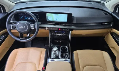 Kia Canival 2023, 24013 км, за 23377.46 USD - фото 7