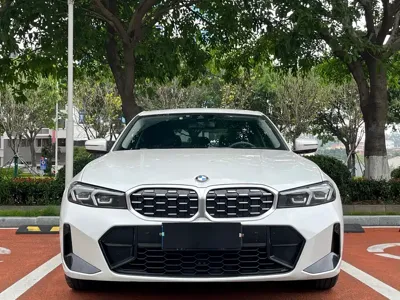 BMW 3 Series 2023, 48000 км, за 25014.23 USD