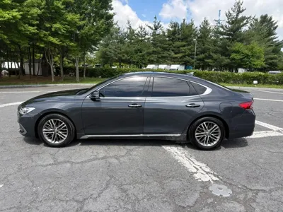 Hyundai Grandeur 2019, 129809 км, за 8861.76 USD