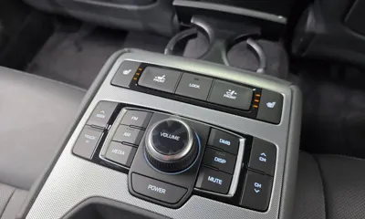 Genesis G80 2017, 31911 км, за 11701.22 USD - фото 19