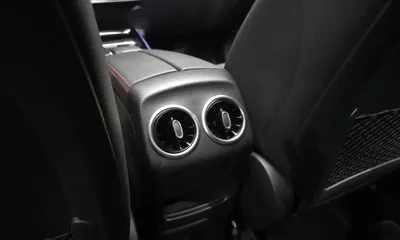 Mercedes-Benz GLA-Class 2022, 14293 км, за 23093.96 USD - фото 33