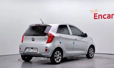 Kia Morning 2012, 53253 км, за 2494.42 USD
