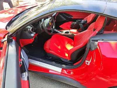 Ferrari Portofino 2019, 20000 км, за 235947.07 USD - фото 9