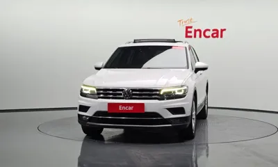 Volkswagen Tiguan 2020, 114152 км, за 17465.88 USD