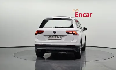 Volkswagen Tiguan 2020, 114152 км, за 17465.88 USD