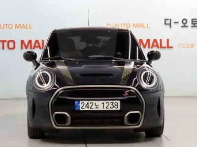 MINI Cooper 2023, 20459 км, за 18136.9 USD