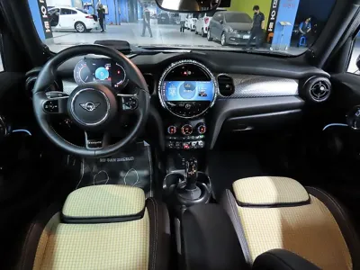 MINI Cooper 2023, 20459 км, за 18136.9 USD