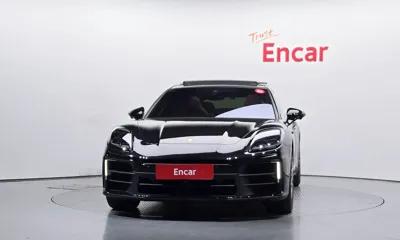 Porsche Panamera 2025, 15149 км, за 119424.32 USD