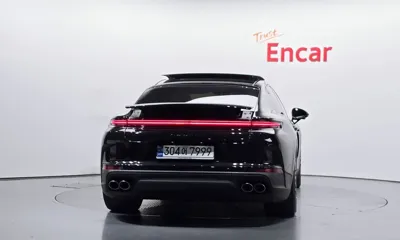 Porsche Panamera 2025, 15149 км, за 119424.32 USD
