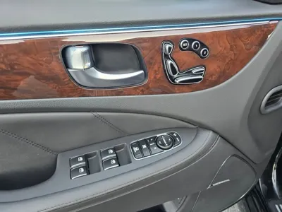 Hyundai Equus 2013, 268530 км, за 3832.18 USD - фото 12