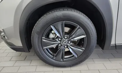 Lexus UX 2025, 12824 км, за 29120.54 USD