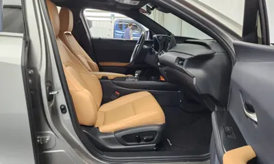 Lexus UX 2025, 12824 км, за 29107.24 USD - фото 11