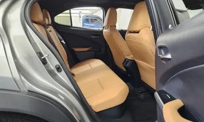 Lexus UX 2025, 12824 км, за 29107.24 USD - фото 12