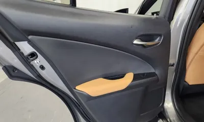 Lexus UX 2025, 12824 км, за 29107.24 USD - фото 25