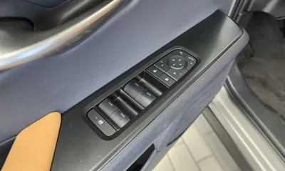 Lexus UX 2025, 12824 км, за 29107.24 USD - фото 28