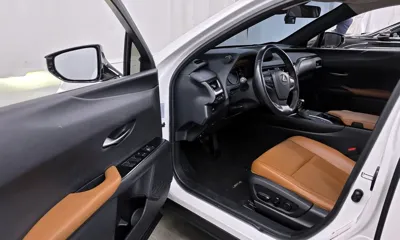 Lexus UX 2020, 119557 км, за 15659.07 USD - фото 10