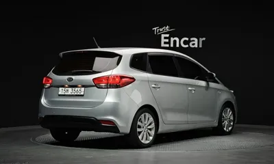Kia Carens 2014, 128761 км, за 4104.24 USD