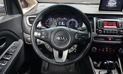 Kia Carens 2014, 128761 км, за 4104.24 USD - фото 12