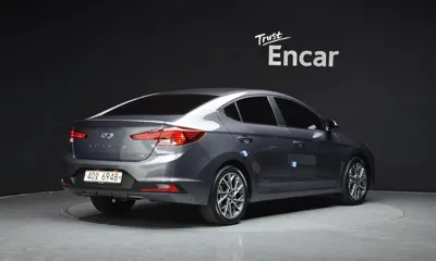 Hyundai Avante 2019, 51377 км, за 8336.62 USD