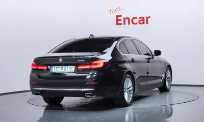 BMW 5-Series 2021, 77449 км, за 20691.01 USD