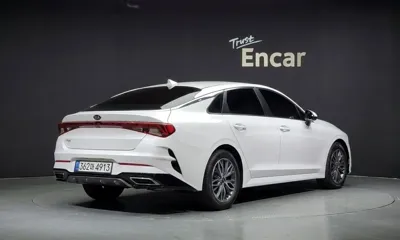 Kia K5 2021, 103981 км, за 10174.61 USD